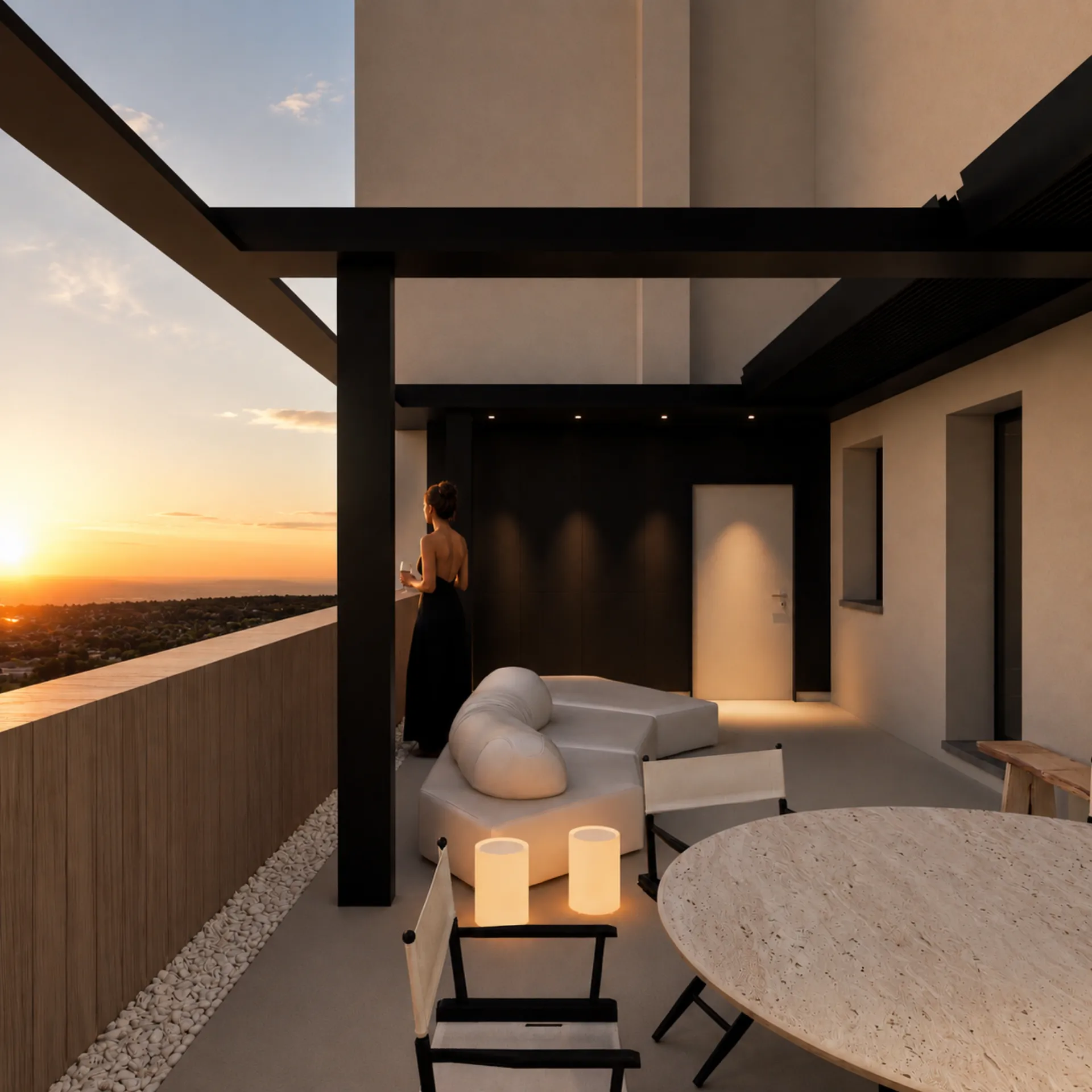 Il terrazzo di Appartamento G al tramonto: la biopergola, il divano da esterno e il tavolo in travertino